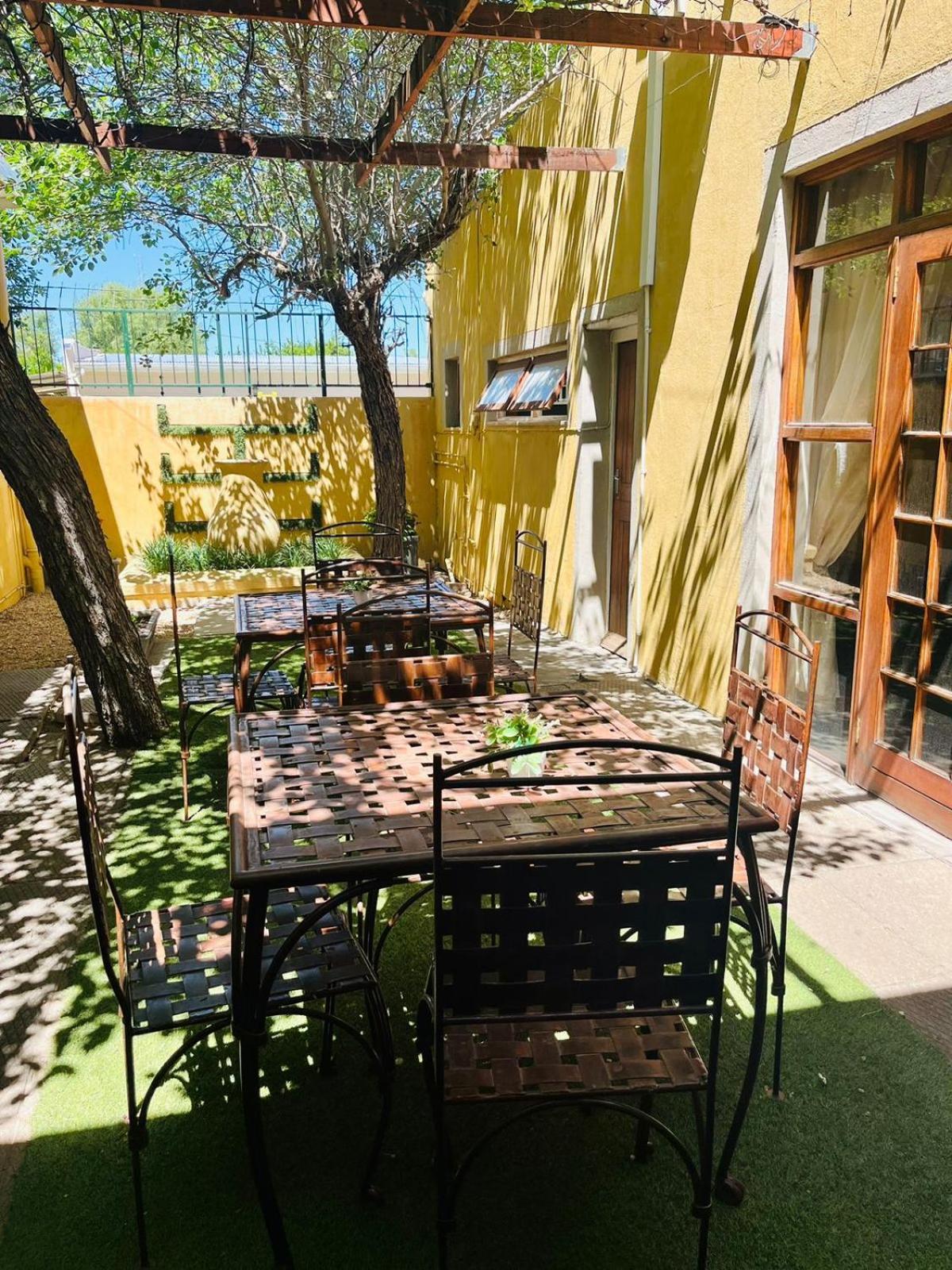 17 On Bird Guest House 보퍼트웨스트 외부 사진