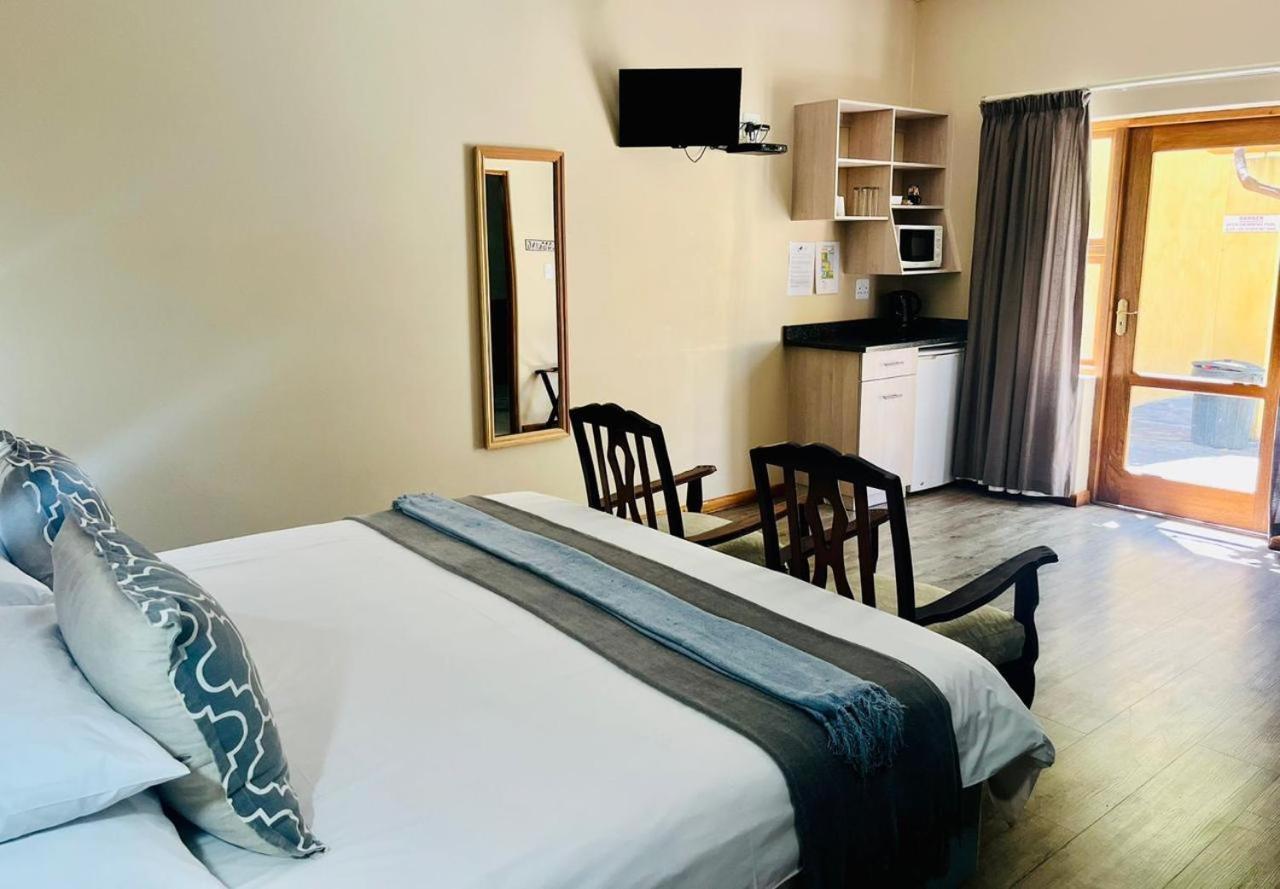 17 On Bird Guest House 보퍼트웨스트 외부 사진