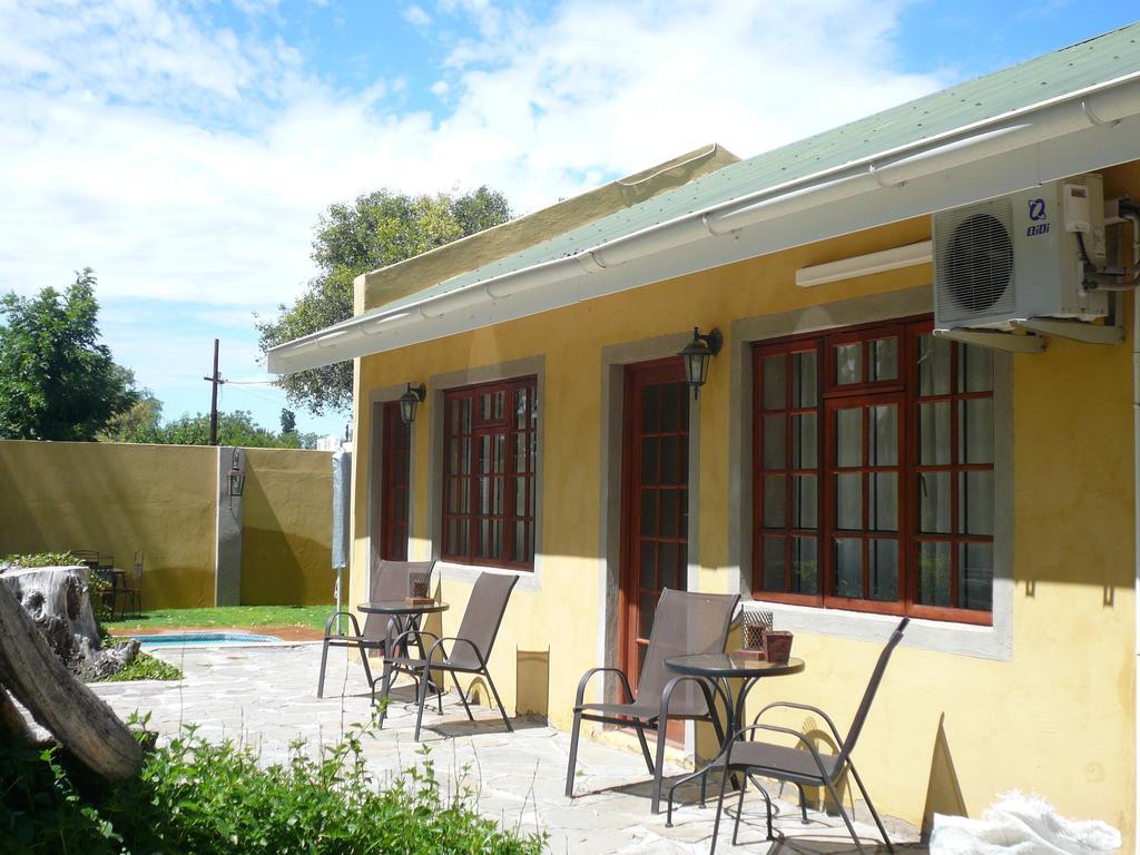 17 On Bird Guest House 보퍼트웨스트 외부 사진