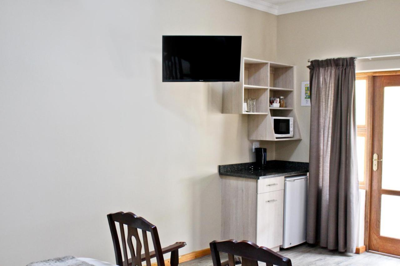 17 On Bird Guest House 보퍼트웨스트 외부 사진