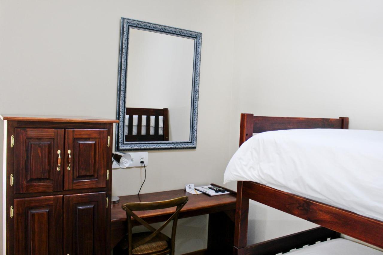 17 On Bird Guest House 보퍼트웨스트 외부 사진